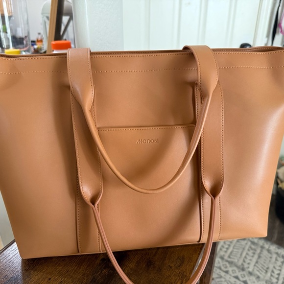 Elegant Tan Tote Bag - Picture 4 of 11